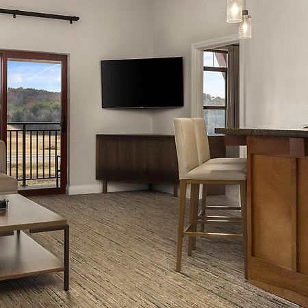 Great Smokies Lodge Sevierville By Hellovacay Exterior photo